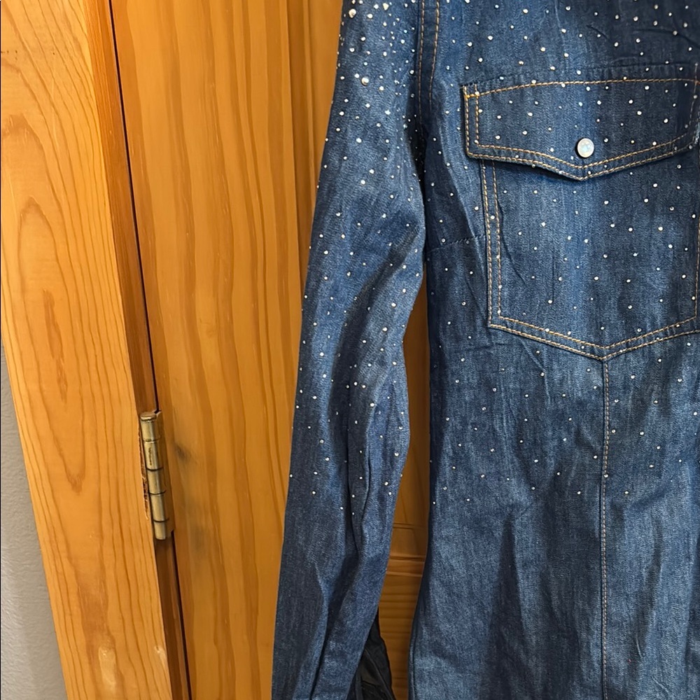 Women's Blue Denim Button Down Shirt - Picture 11 of 14